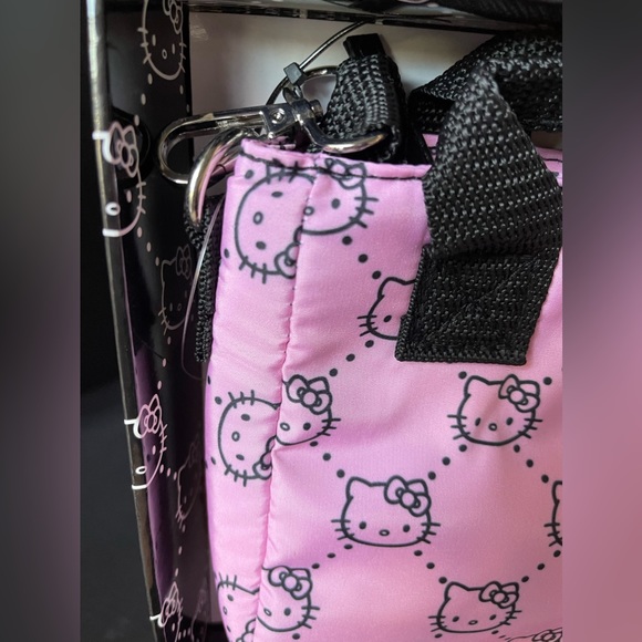Hello Kitty cross body and matching card case. - Picture 2 of 3